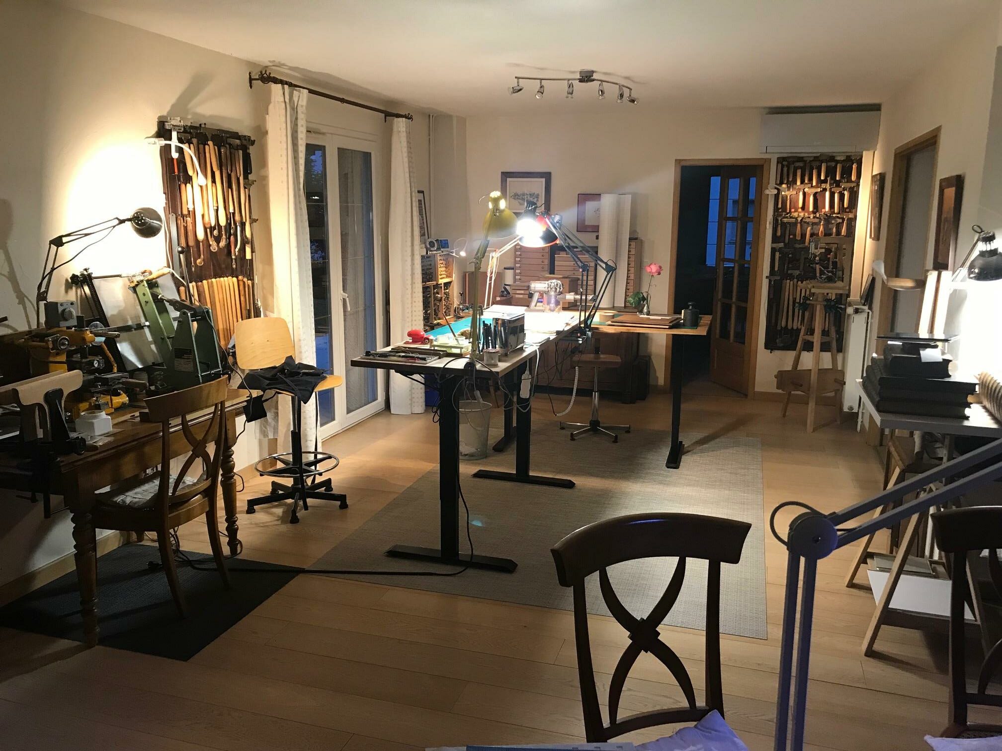 la partie reliure des ateliers une vue des ateliers